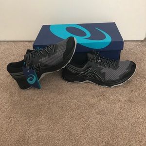 Men’s ASICS Gel-Sonoma 4 Running Sneaker Size 9